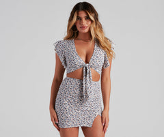 Darling Ditsy Floral Tie-Front Top